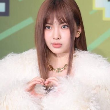 NewJeans photo 97
