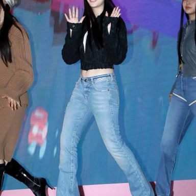 NewJeans photo 62