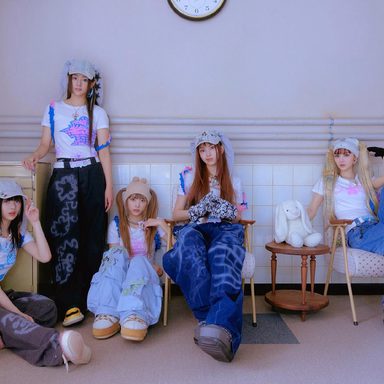 NewJeans photo 99