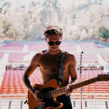 Niall Horan photo 123