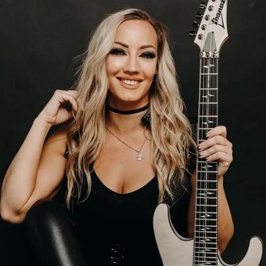 Nita Strauss