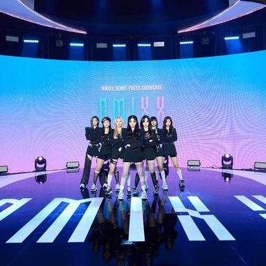 NMIXX photo 35