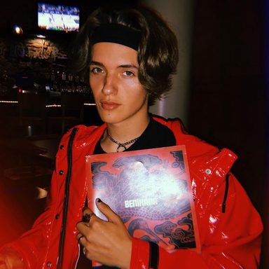 Noah Urrea photo 38