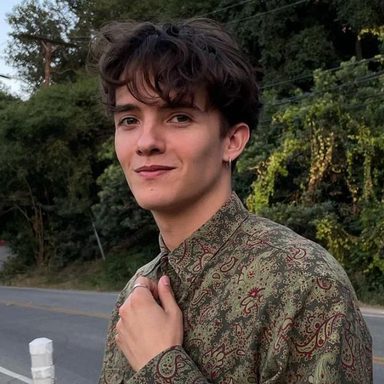 Noah Urrea