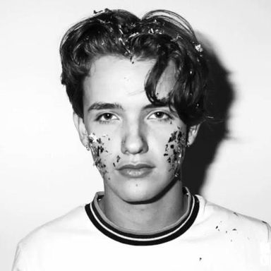 Noah Urrea photo 30