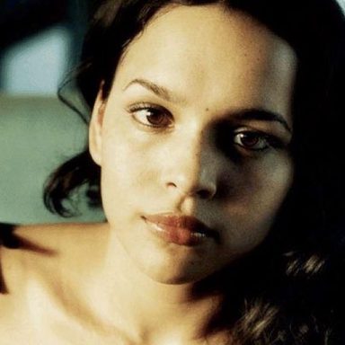 Norah Jones photo 35