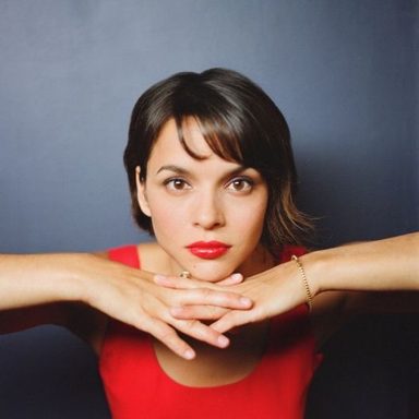 Norah Jones photo 76