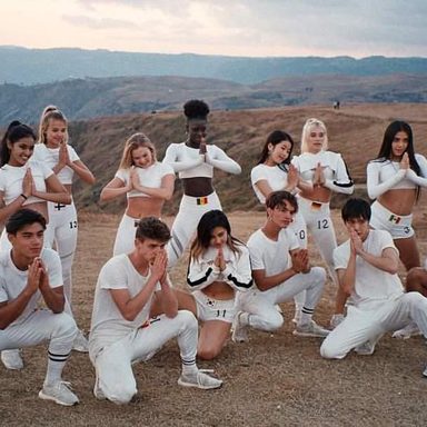 Now United photo 120