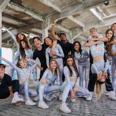 Now United photo 28