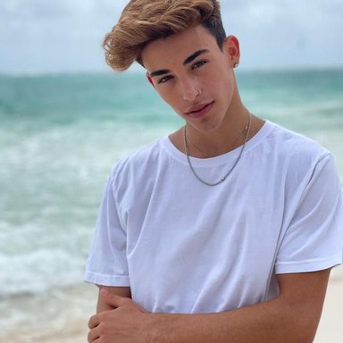 Now United photo 49