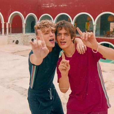 Now United photo 72