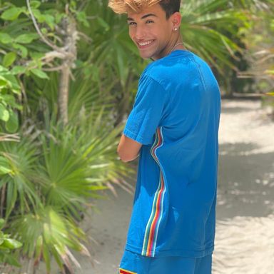 Now United photo 46
