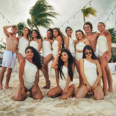 Now United photo 57