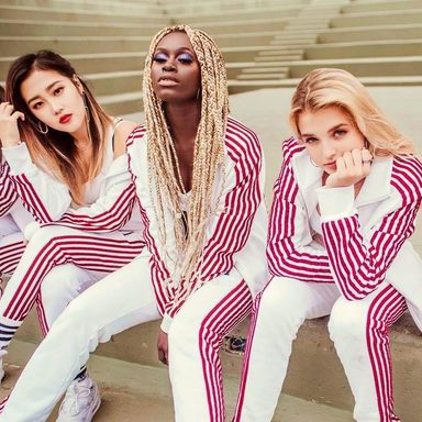 Now United photo 166
