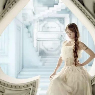 Namie Amuro photo 12