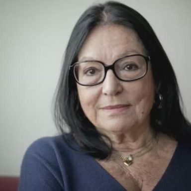 Nana Mouskouri