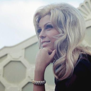 Nancy Sinatra photo 9
