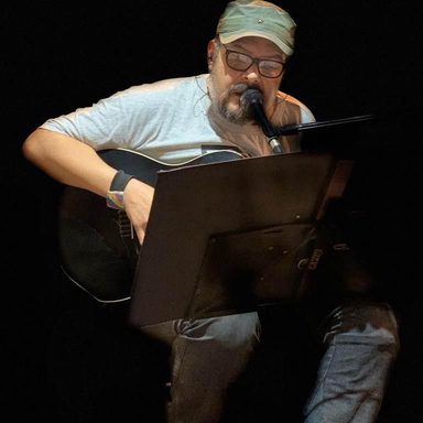 Nery González