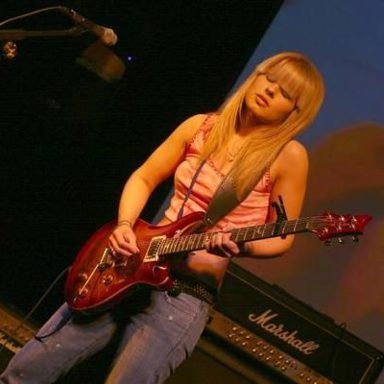 Orianthi photo 19
