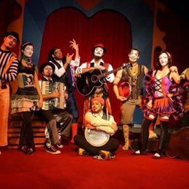 O Teatro Mágico photo 20