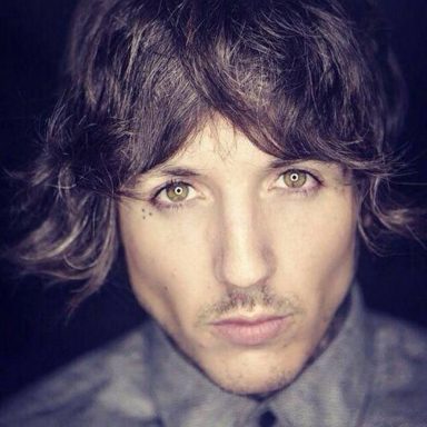 Oliver Sykes