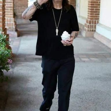 Ozzy Osbourne photo 10