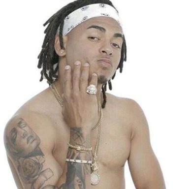 Ozuna photo 11