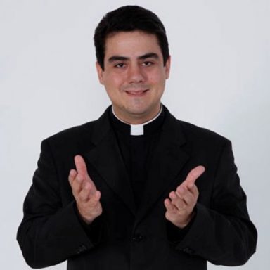 Padre Robson de Oliveira