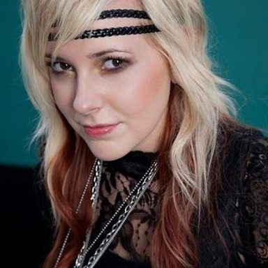 Paige Armstrong photo 12
