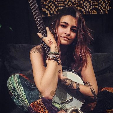 Paris Jackson photo 12