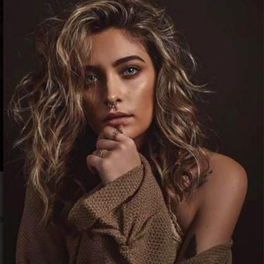 Paris Jackson photo 9