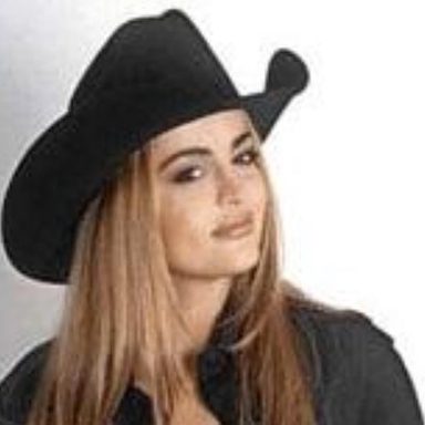 Paula Hunter