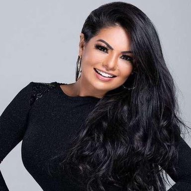 Paulinha Abelha