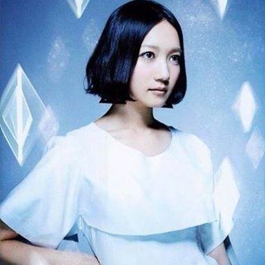 Perfume photo 49