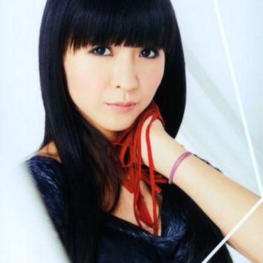 Perfume photo 26