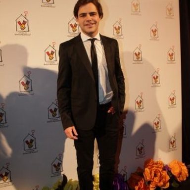 Peter Lanzani