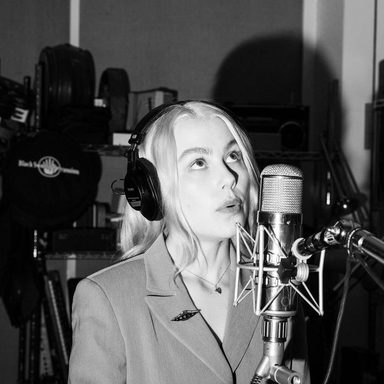 Phoebe Bridgers photo 35