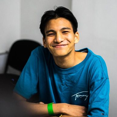 Phum Viphurit