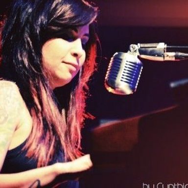 Pitty photo 28