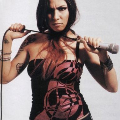 Pitty photo 51