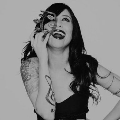 Pitty photo 20