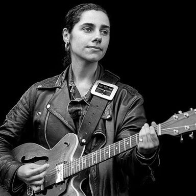 PJ Harvey photo 16
