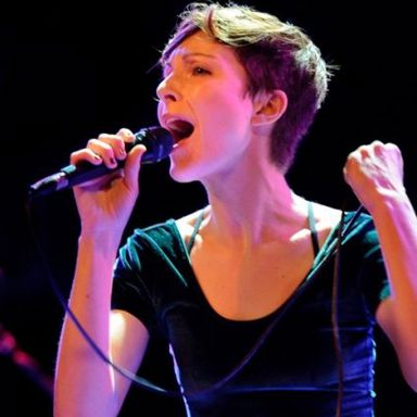 POLIÇA