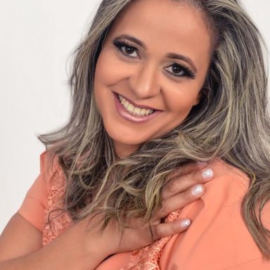 Pollyana Soares photo 16
