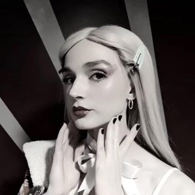 Poppy photo 22