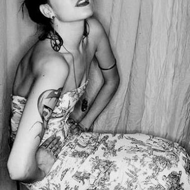 Porcelain Black photo 33