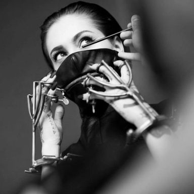 Porcelain Black photo 26