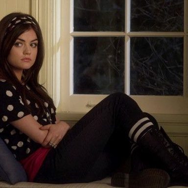 Pretty Little Liars photo 19