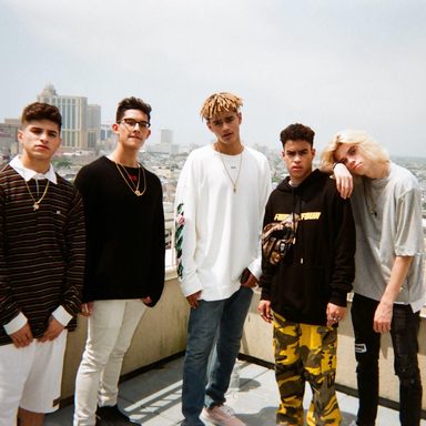 PRETTYMUCH photo 60