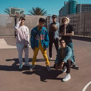 PRETTYMUCH photo 10